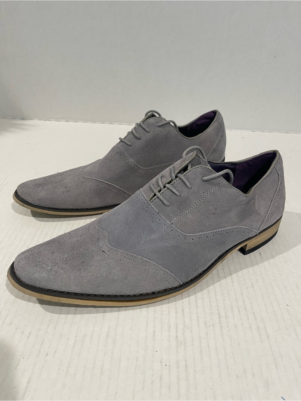 Men's Zota Gray Suede Lace-Up Dress Shoes Size 8 US!